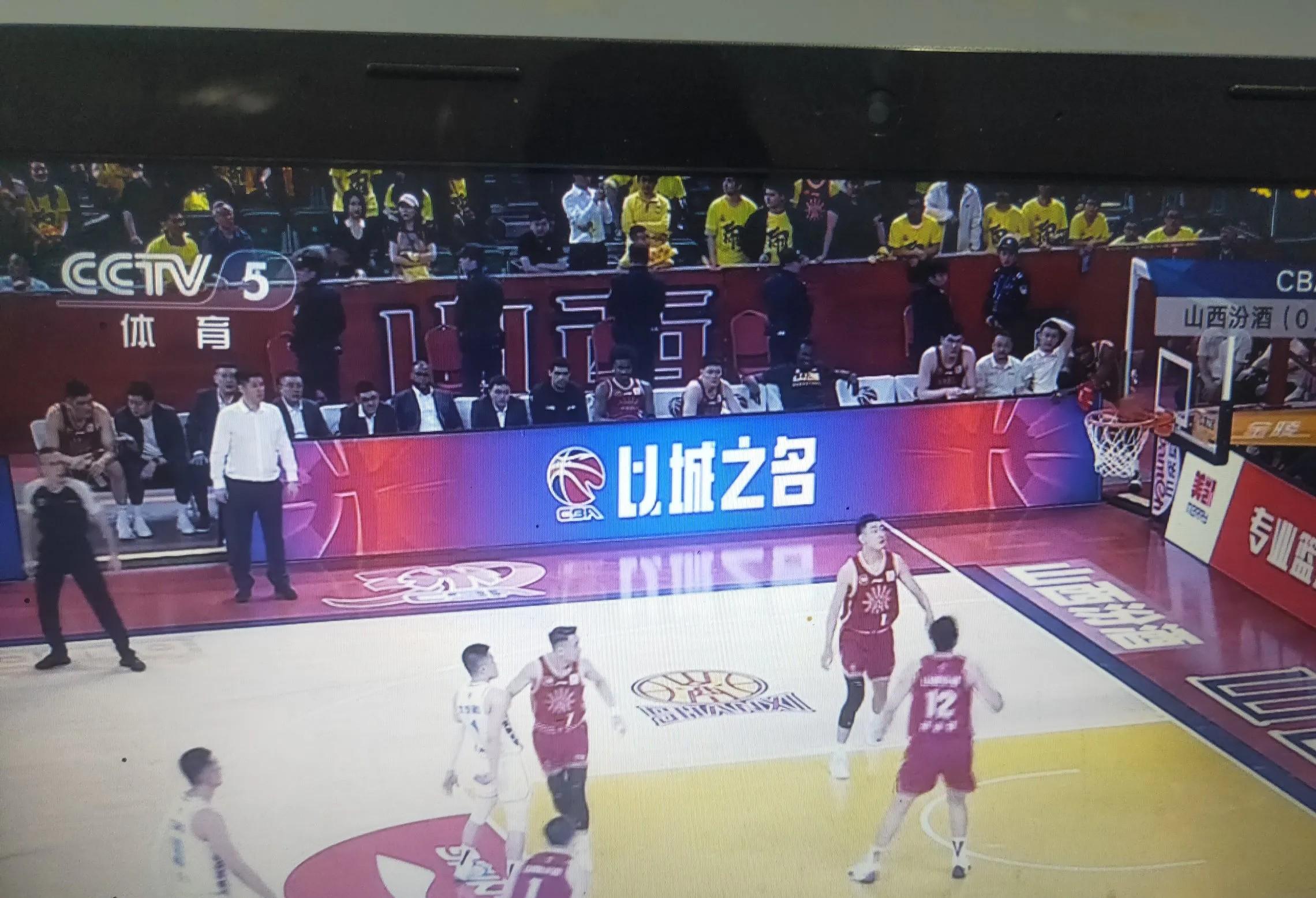 整场比赛打破记录,双方鏖战半场分高低的简单介绍 整场比赛打破记录,双方鏖战半场分高低的简单介绍