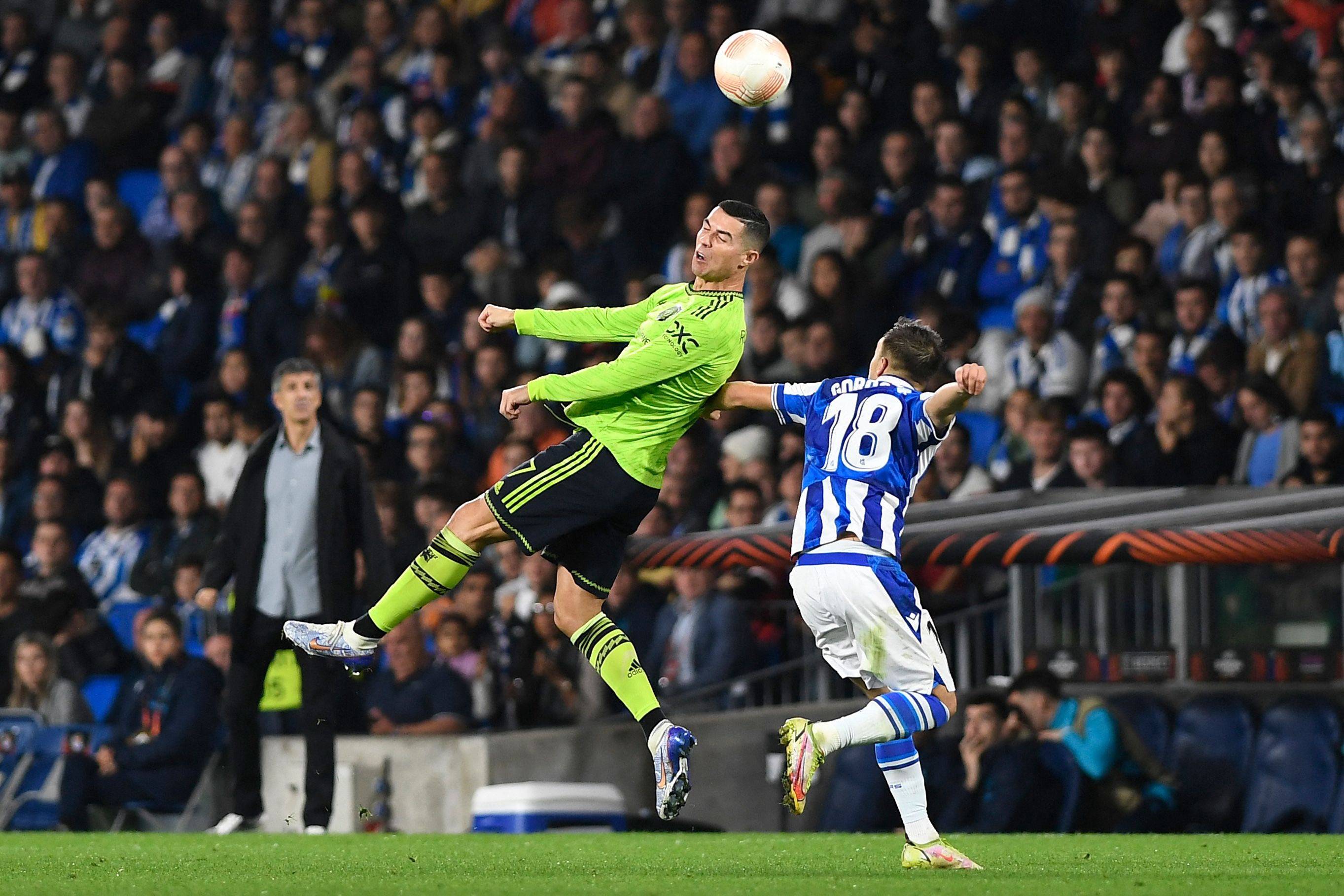 包含曼联战术微调，决胜之战即将来临的词条