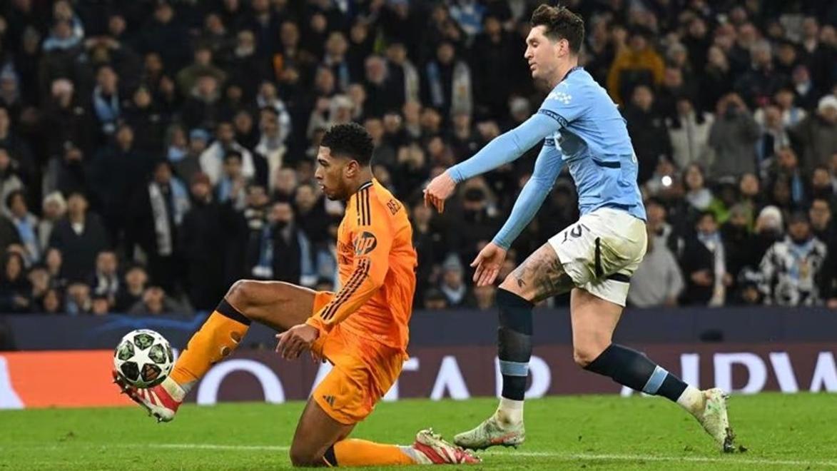 曼联迎战皇家马德里,双方势均力敌 曼联迎战皇家马德里,双方势均力敌