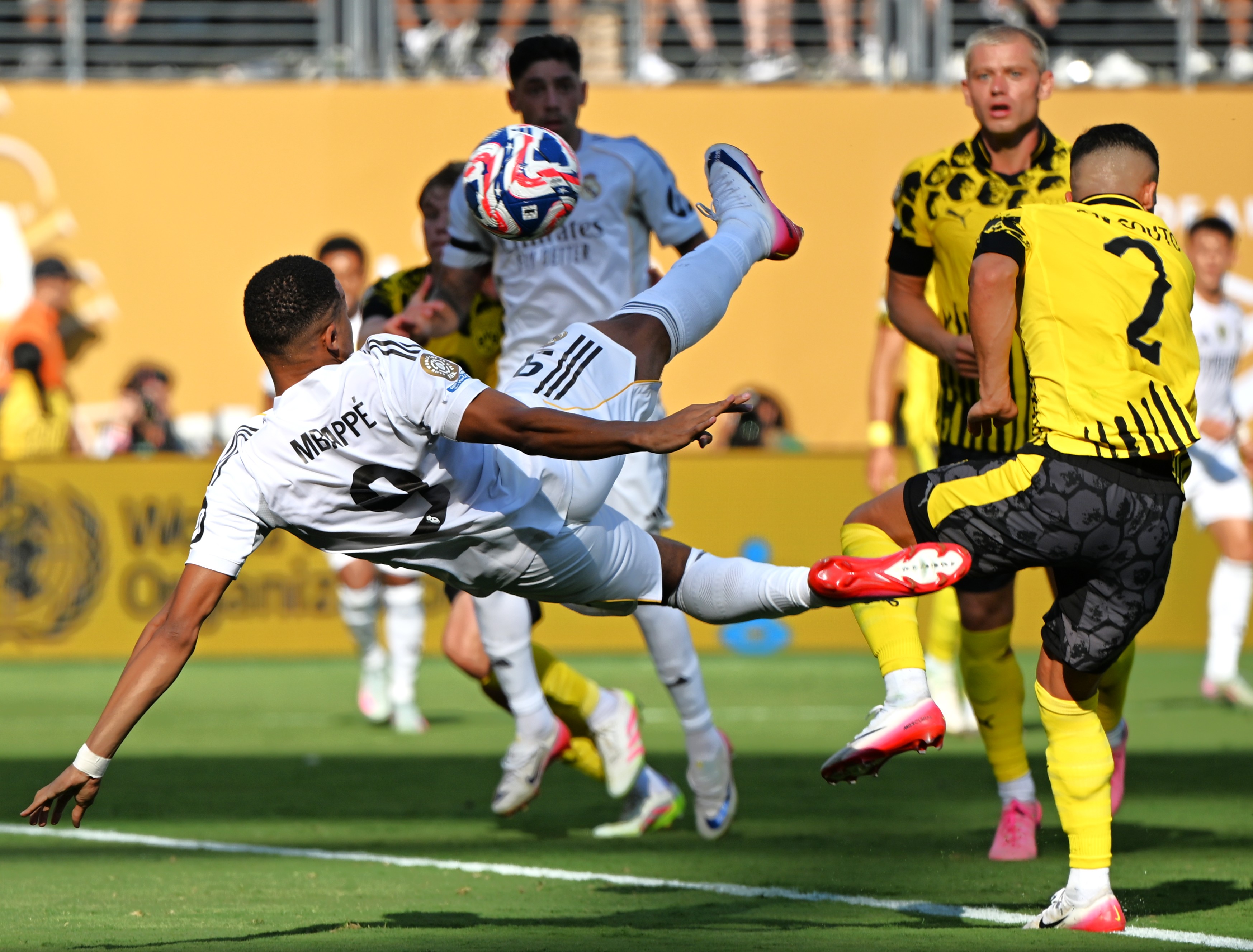 马德里竞技击败对手晋级八强 马德里竞技击败对手晋级八强