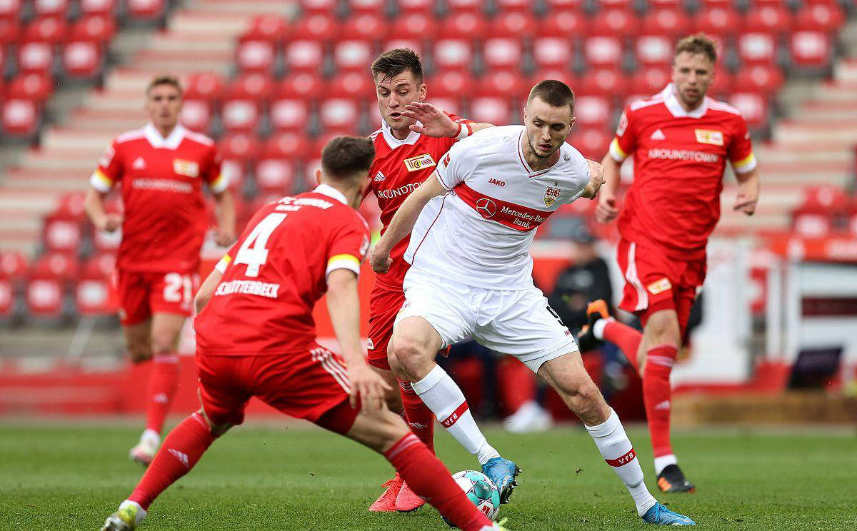 包含沃尔夫斯堡客场战平奥格斯堡,两队握手言和的词条 包含沃尔夫斯堡客场战平奥格斯堡,两队握手言和的词条